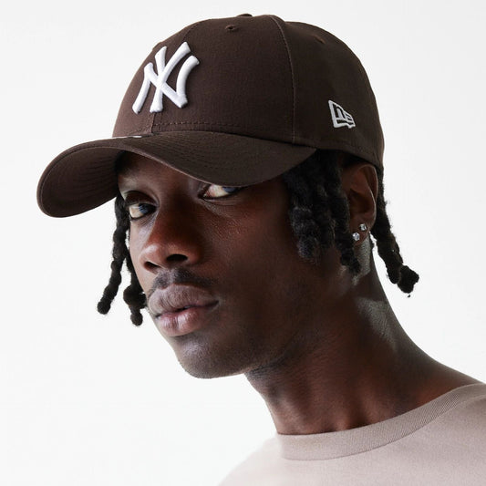 Cappellino 9FORTY NY marrone