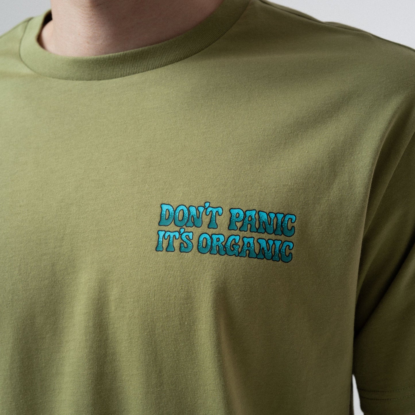 T-Shirt Don't panic verde